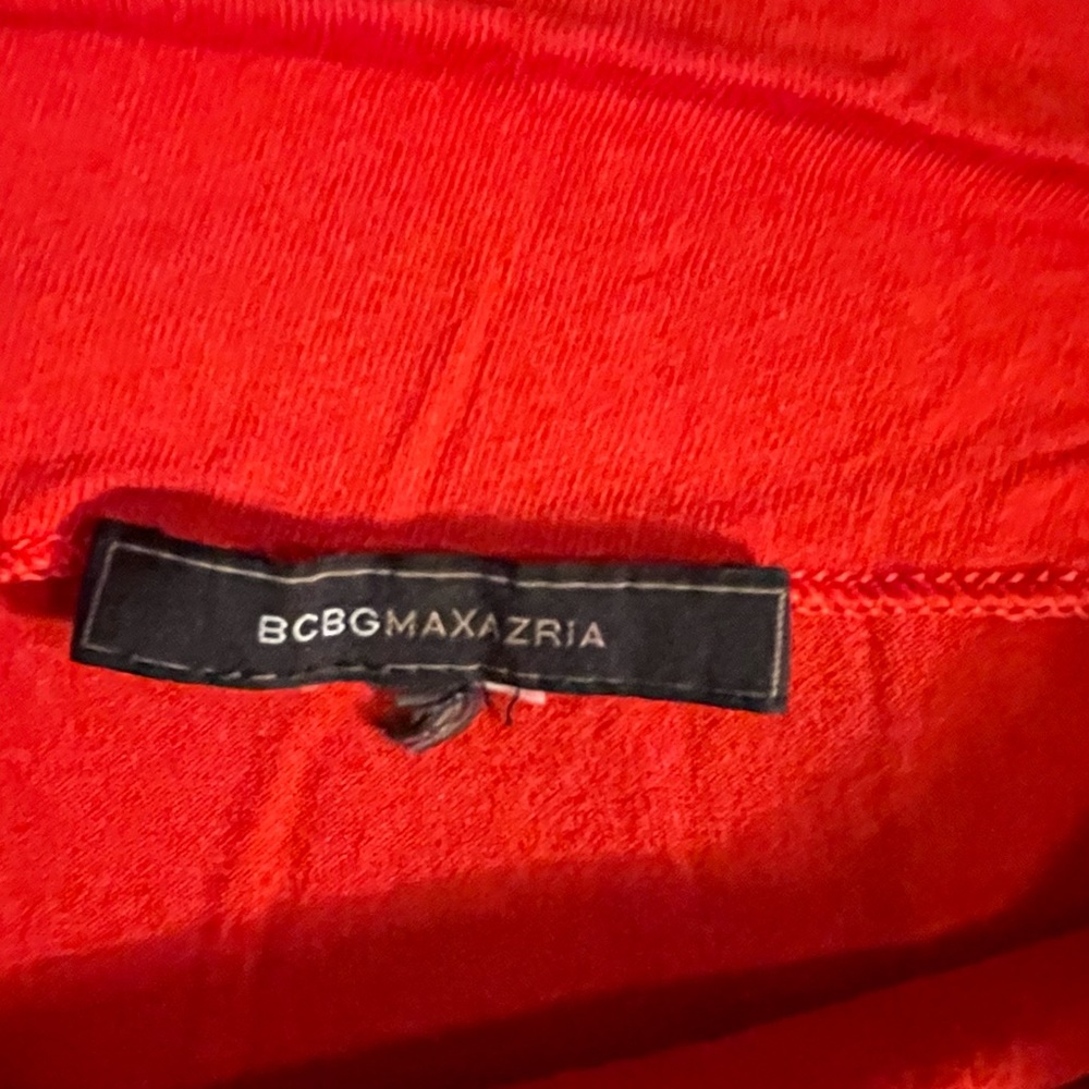 Red top - Picture 2 of 2